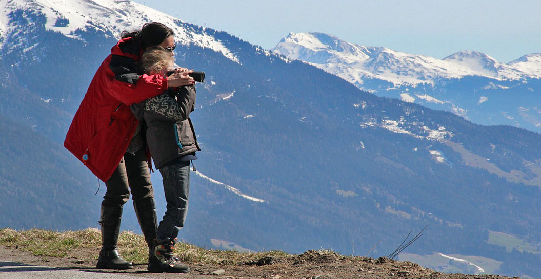 best compact binoculars - Sherpa Expeditions