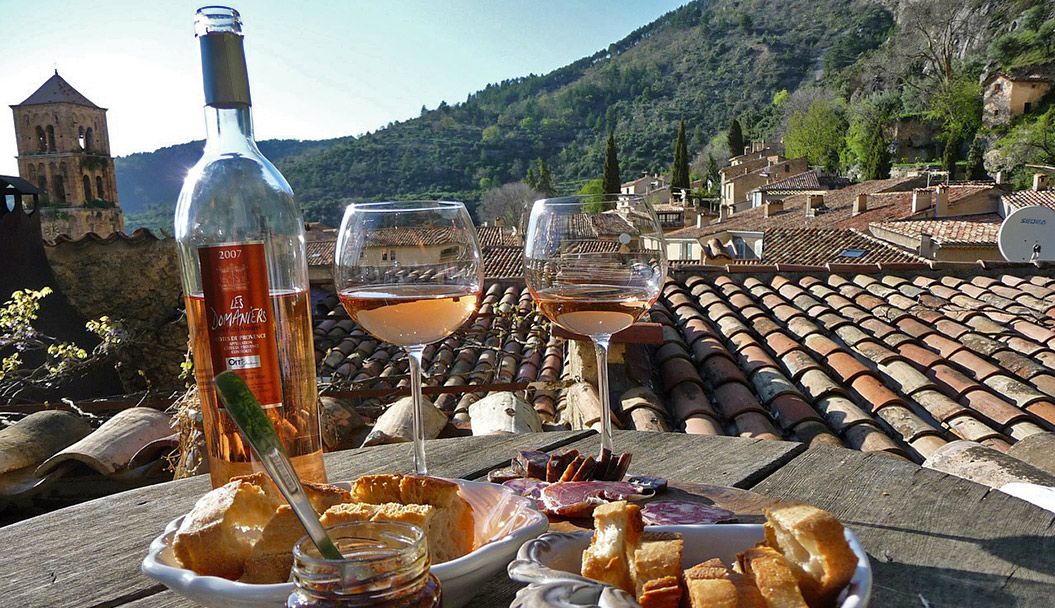 France grape harvest season walking holidays - Sherpa Expeditions
