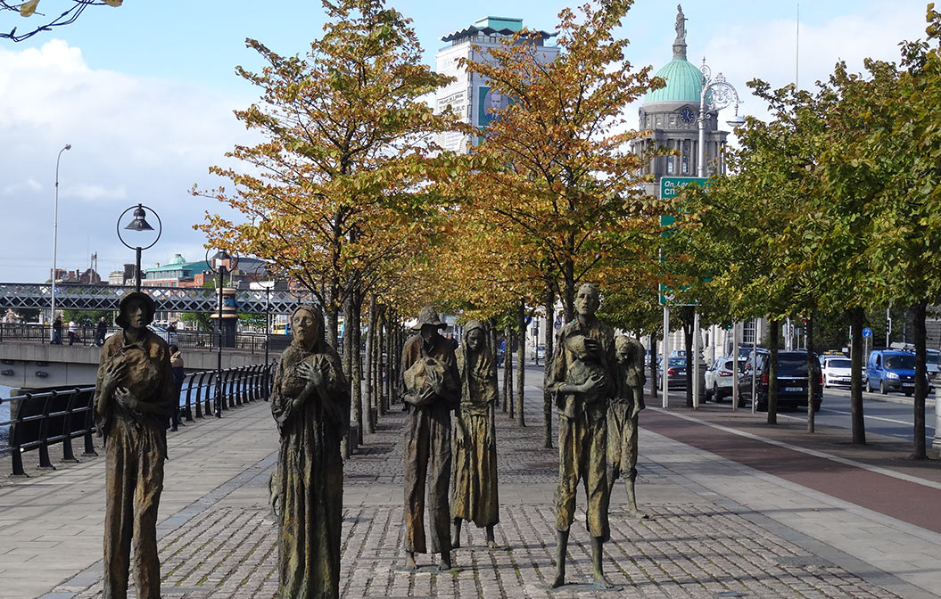 Famine Statue - Dublin walking tour - Sherpa Expeditions