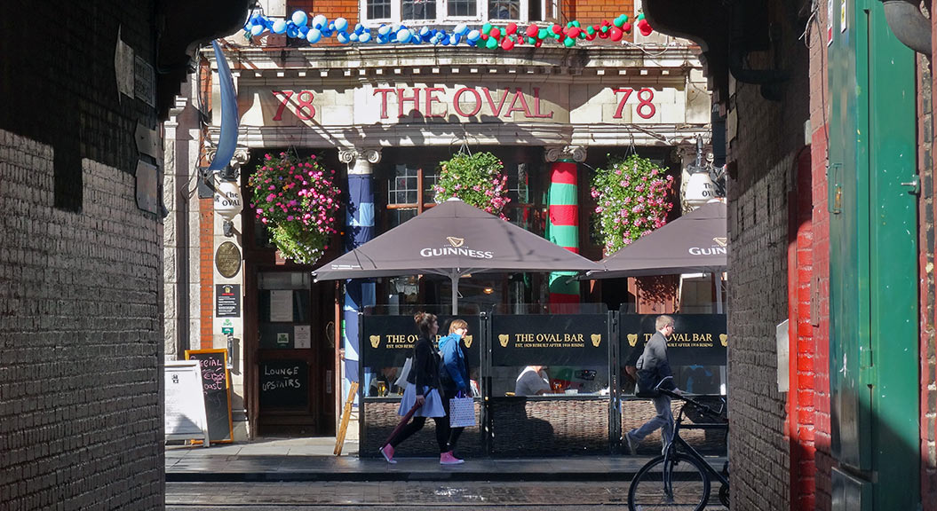 Things to do in Dublin: pub visit in Temple Bar area