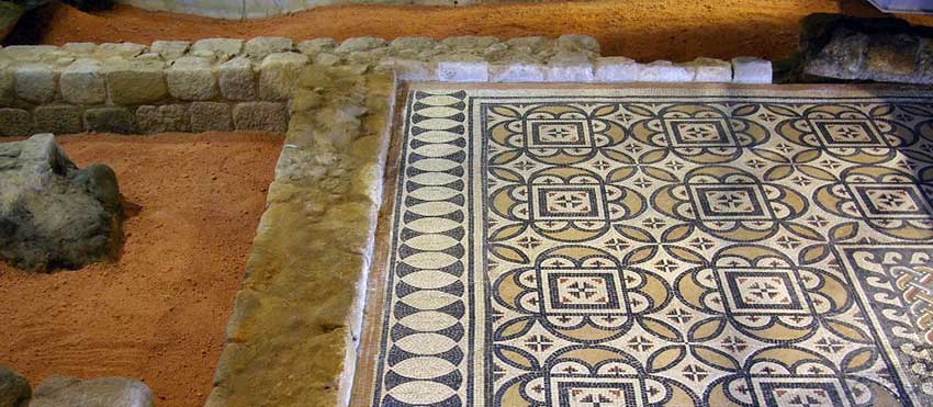 Casa do Infante museum in Porto - Sherpa walking holidays