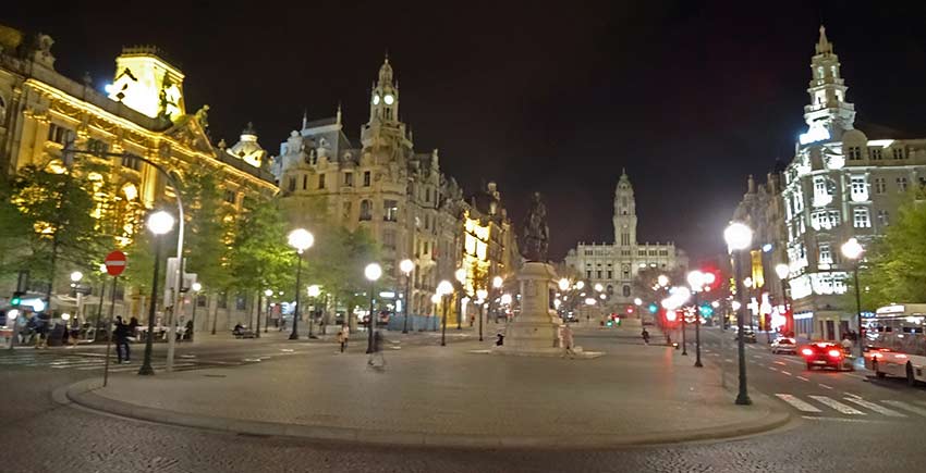 porto walking tour - placa da liberdade - sherpa expeditions