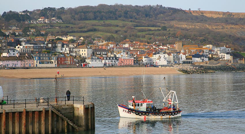 Seaside towns on your walks in Dorset with Sherpa walking holidays