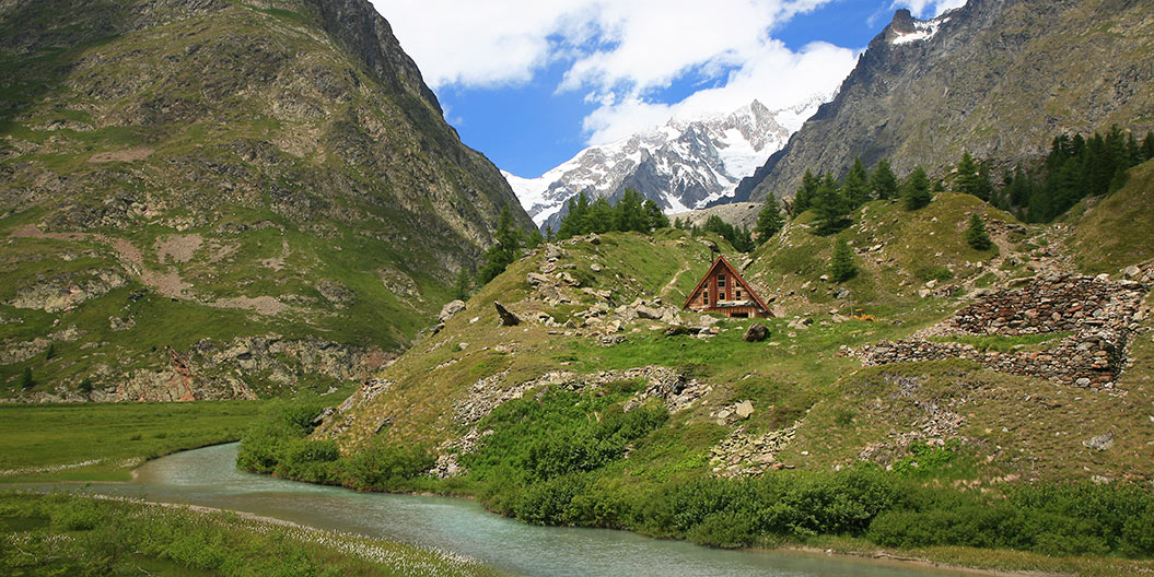amazing setting on Mont Blanc, imagine yourself here
