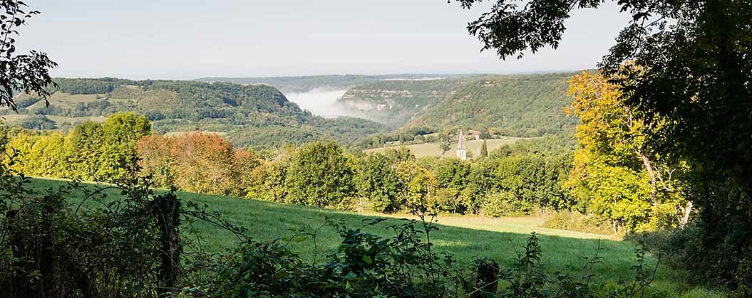 walk in the most beautiful villages in france - sherpa expeditions