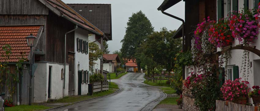 Walking the streets of Trauchgau.