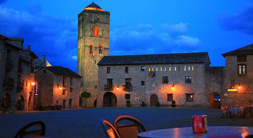 Village square on a walking holiday in Spain - Sherpa Expeditions